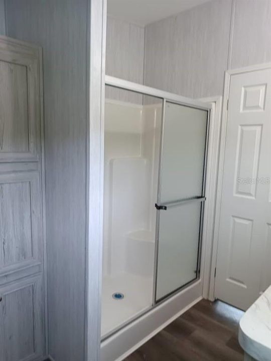 For Sale: $330,000 (3 beds, 2 baths, 1456 Square Feet)