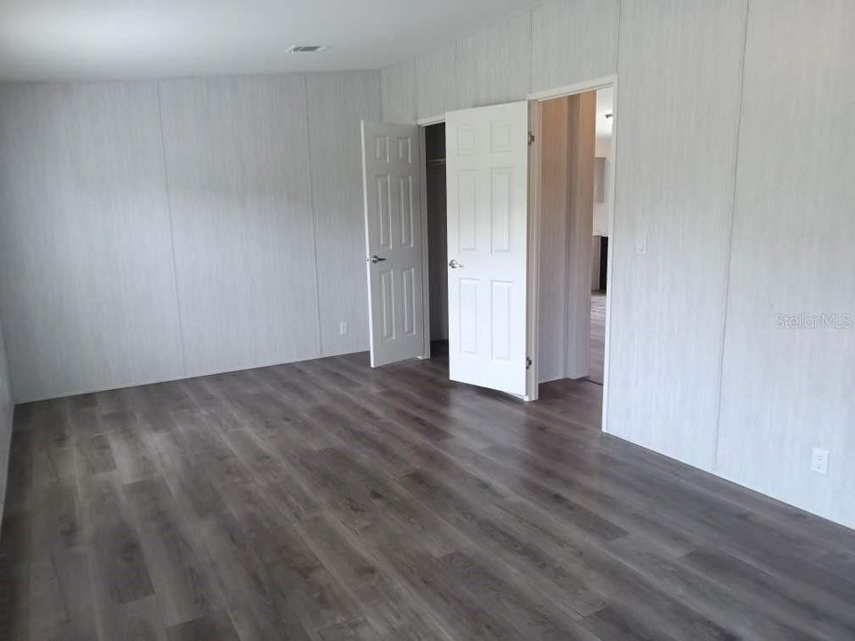 For Sale: $330,000 (3 beds, 2 baths, 1456 Square Feet)