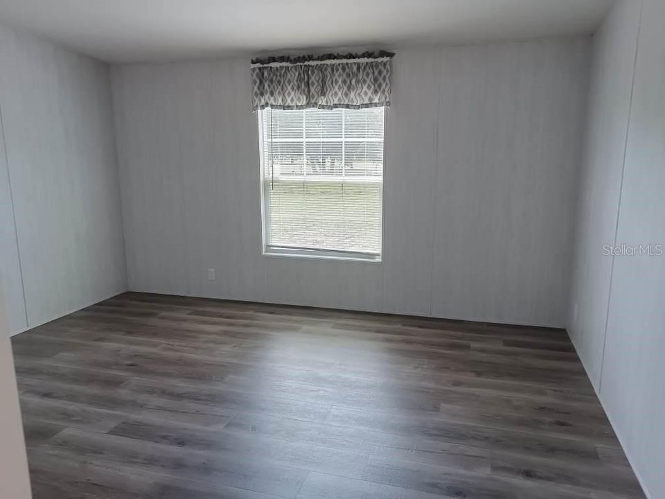 For Sale: $330,000 (3 beds, 2 baths, 1456 Square Feet)