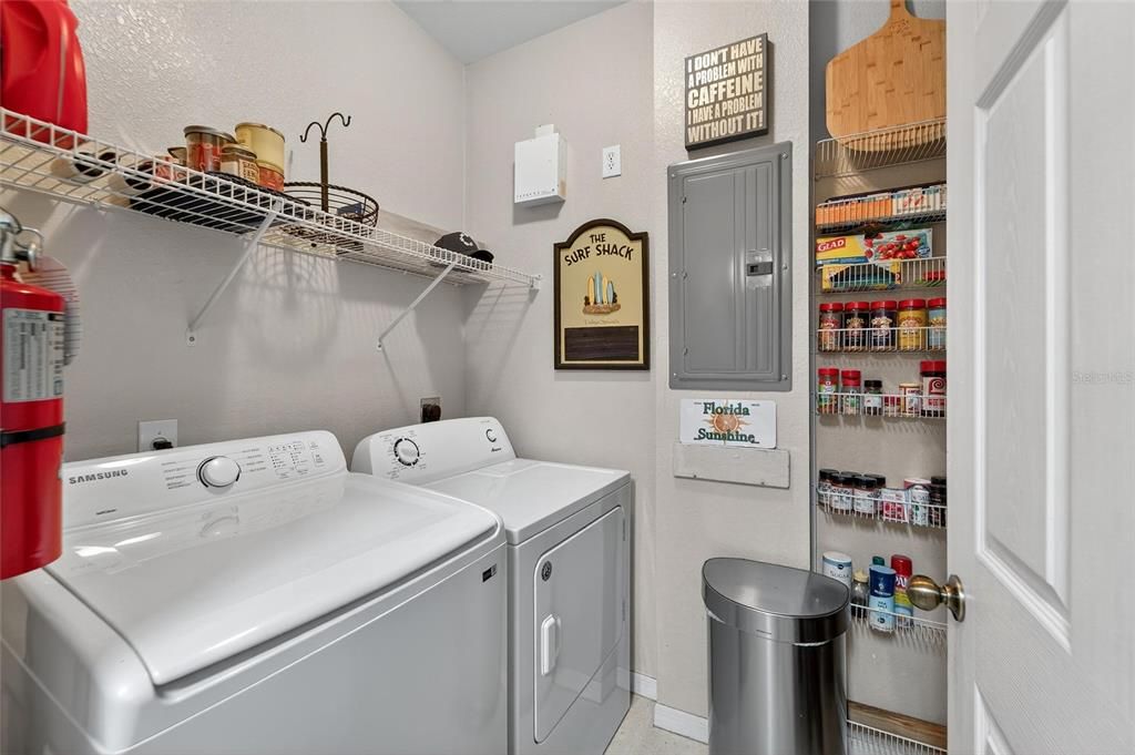 Active With Contract: $1,850 (2 beds, 2 baths, 1045 Square Feet)