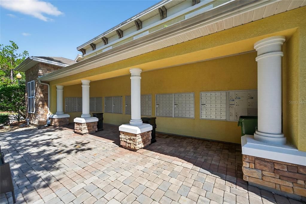 Active With Contract: $1,850 (2 beds, 2 baths, 1045 Square Feet)