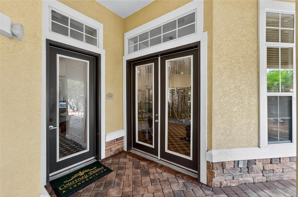 Active With Contract: $1,850 (2 beds, 2 baths, 1045 Square Feet)