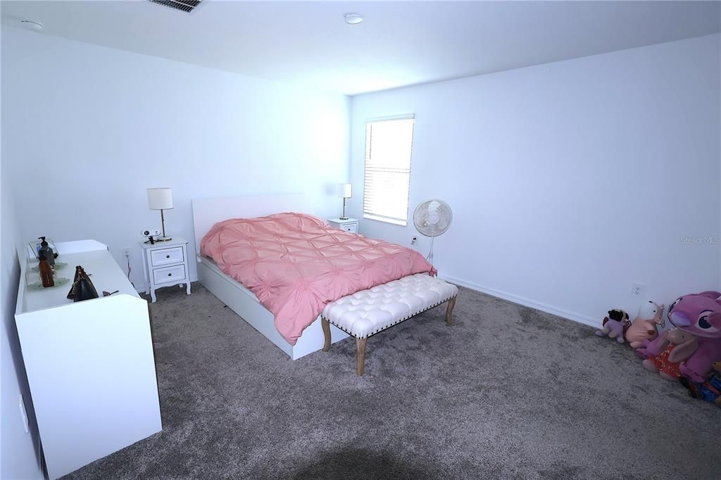 Active With Contract: $1,900 (4 beds, 2 baths, 1879 Square Feet)