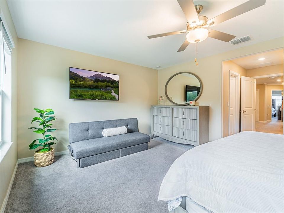 For Sale: $319,900 (3 beds, 2 baths, 1634 Square Feet)