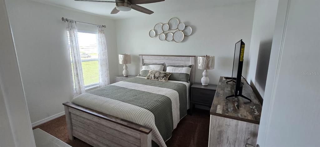 For Sale: $329,999 (4 beds, 2 baths, 1849 Square Feet)