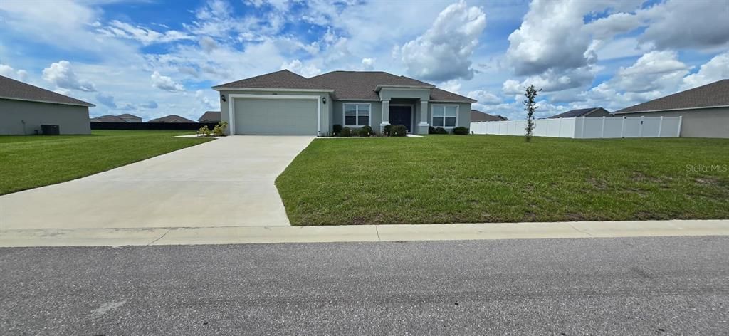 For Sale: $329,999 (4 beds, 2 baths, 1849 Square Feet)