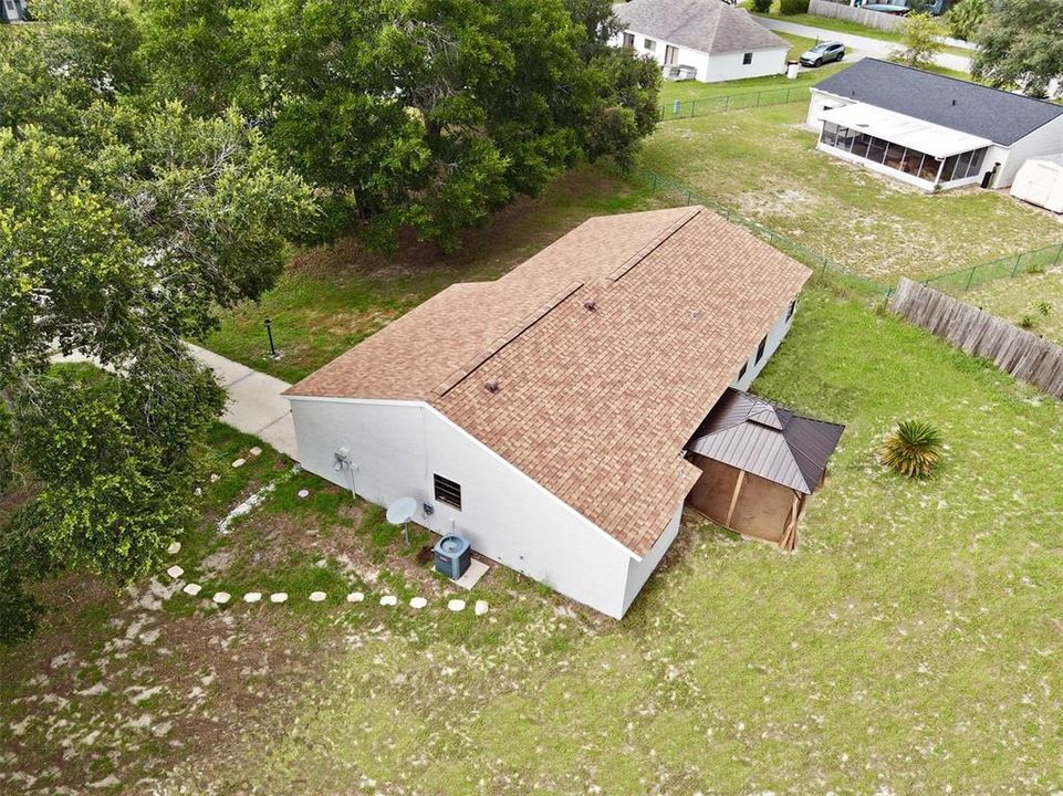 Activo con contrato: $224,900 (3 camas, 2 baños, 1325 Pies cuadrados)