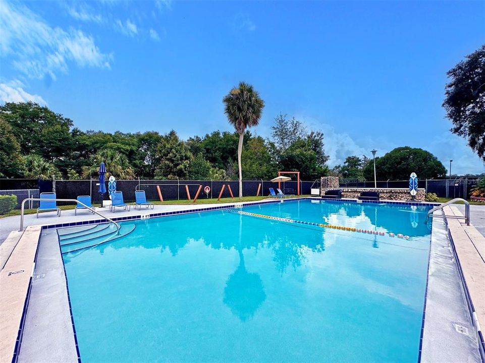 Activo con contrato: $224,900 (3 camas, 2 baños, 1325 Pies cuadrados)