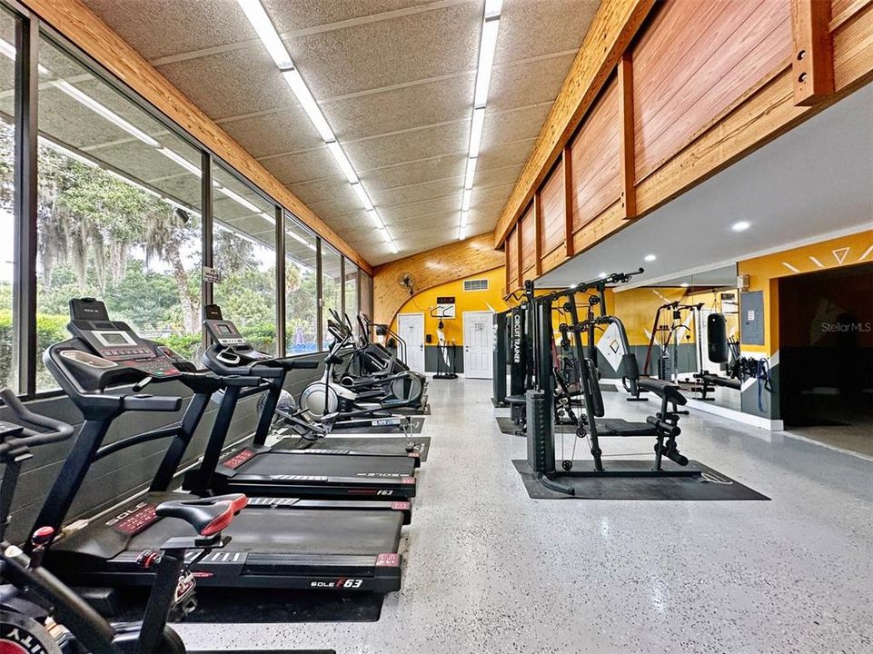 Activo con contrato: $224,900 (3 camas, 2 baños, 1325 Pies cuadrados)