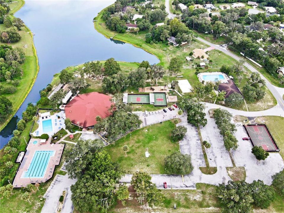 Activo con contrato: $224,900 (3 camas, 2 baños, 1325 Pies cuadrados)