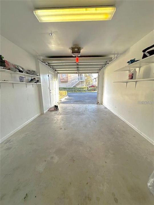 合同活跃: $1,850 (2 贝兹, 2 浴室, 1219 平方英尺)