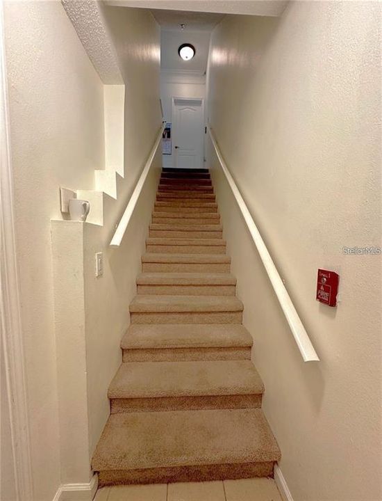 合同活跃: $1,850 (2 贝兹, 2 浴室, 1219 平方英尺)