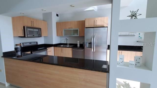 В аренду: $5,500 (4 спален, 3 ванн, 3550 Квадратных фут)