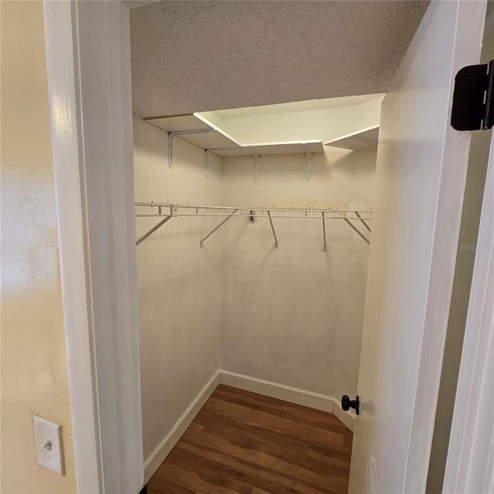 待售: $136,000 (2 贝兹, 2 浴室, 800 平方英尺)