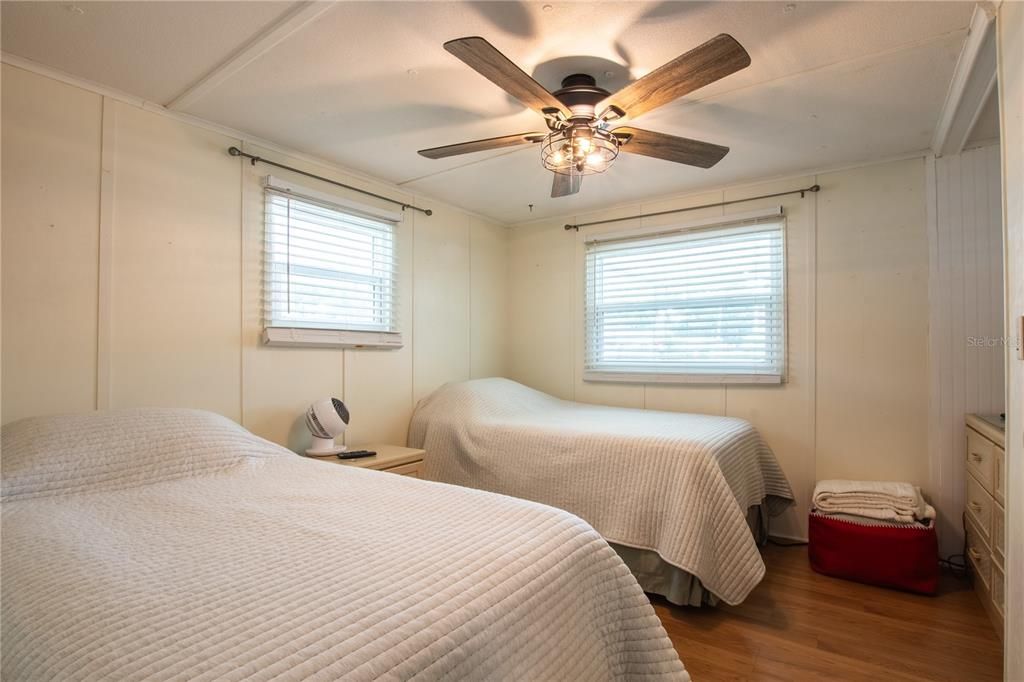 Active With Contract: $149,000 (2 beds, 2 baths, 1144 Square Feet)