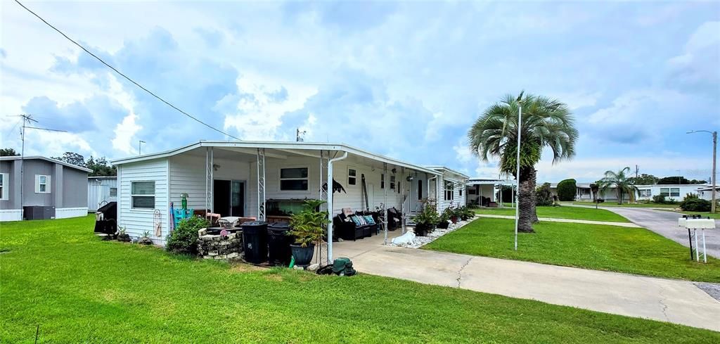 Active With Contract: $149,000 (2 beds, 2 baths, 1144 Square Feet)