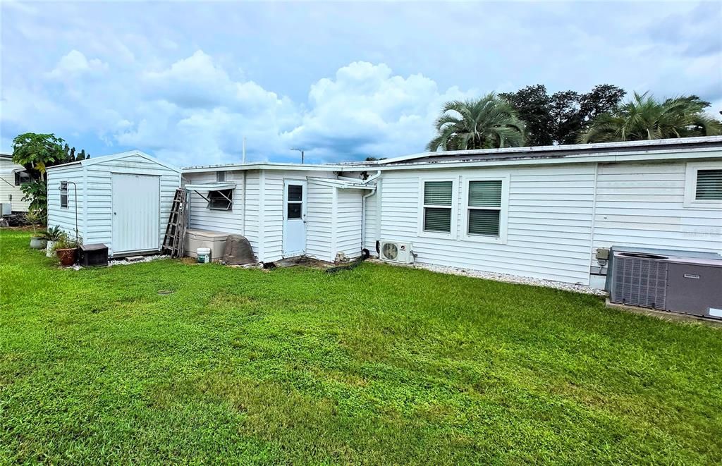 Active With Contract: $149,000 (2 beds, 2 baths, 1144 Square Feet)