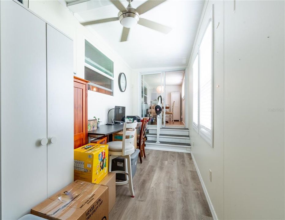 Active With Contract: $149,000 (2 beds, 2 baths, 1144 Square Feet)