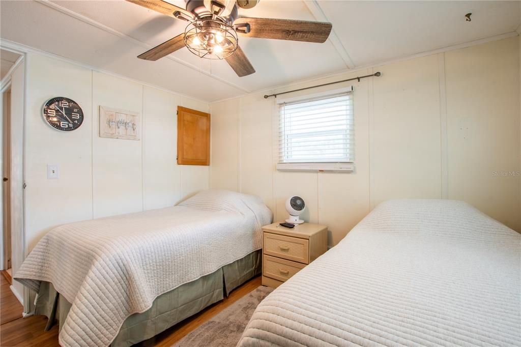 Active With Contract: $149,000 (2 beds, 2 baths, 1144 Square Feet)