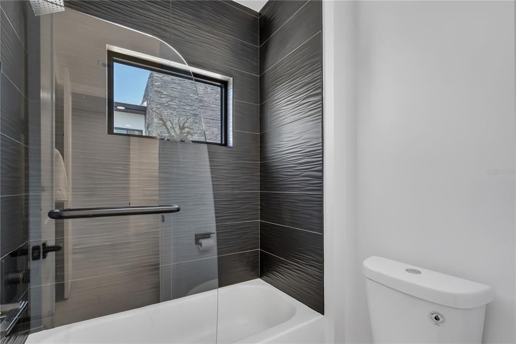 For Sale: $1,495,500 (4 beds, 3 baths, 3453 Square Feet)