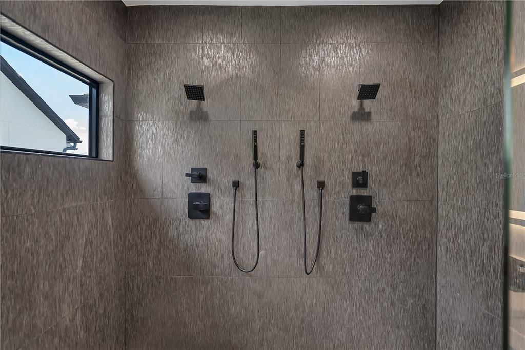 For Sale: $1,495,500 (4 beds, 3 baths, 3453 Square Feet)