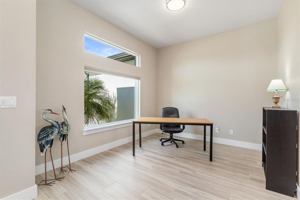 Active With Contract: $575,000 (3 beds, 2 baths, 1908 Square Feet)