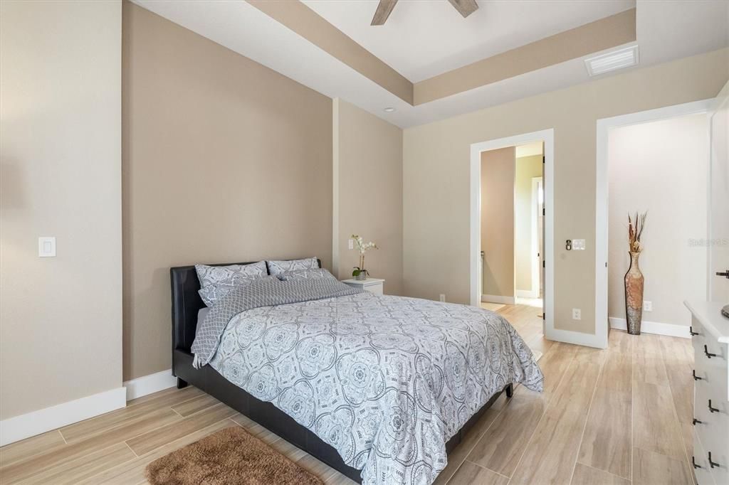 Active With Contract: $575,000 (3 beds, 2 baths, 1908 Square Feet)