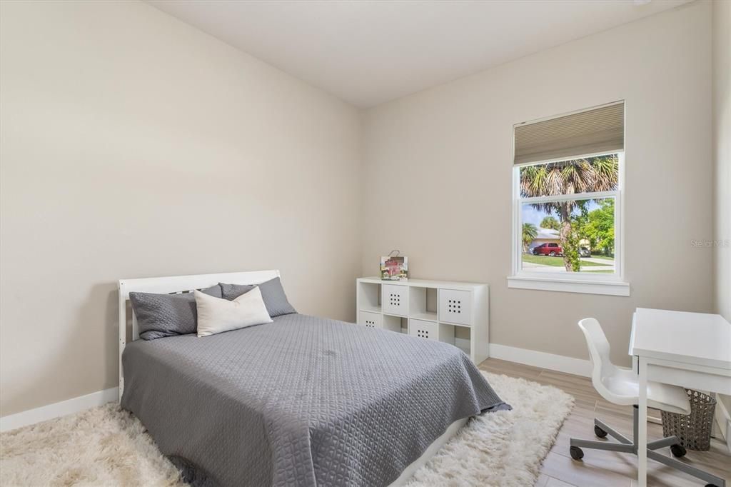 Active With Contract: $575,000 (3 beds, 2 baths, 1908 Square Feet)