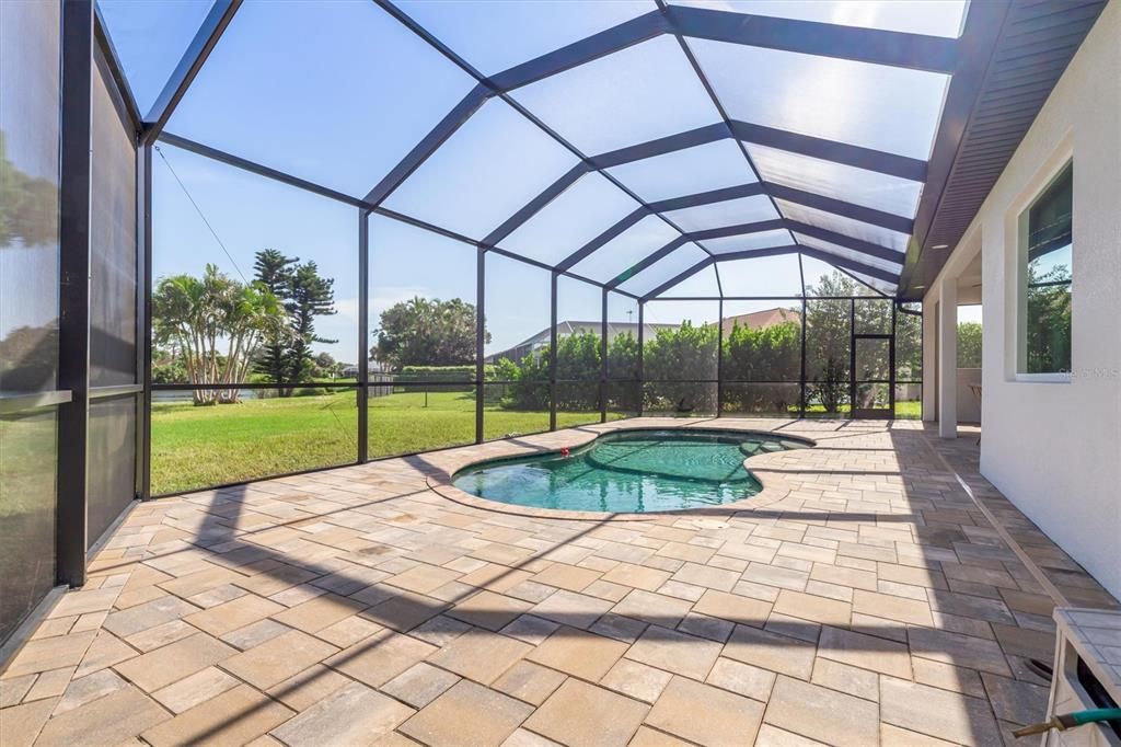 Active With Contract: $575,000 (3 beds, 2 baths, 1908 Square Feet)