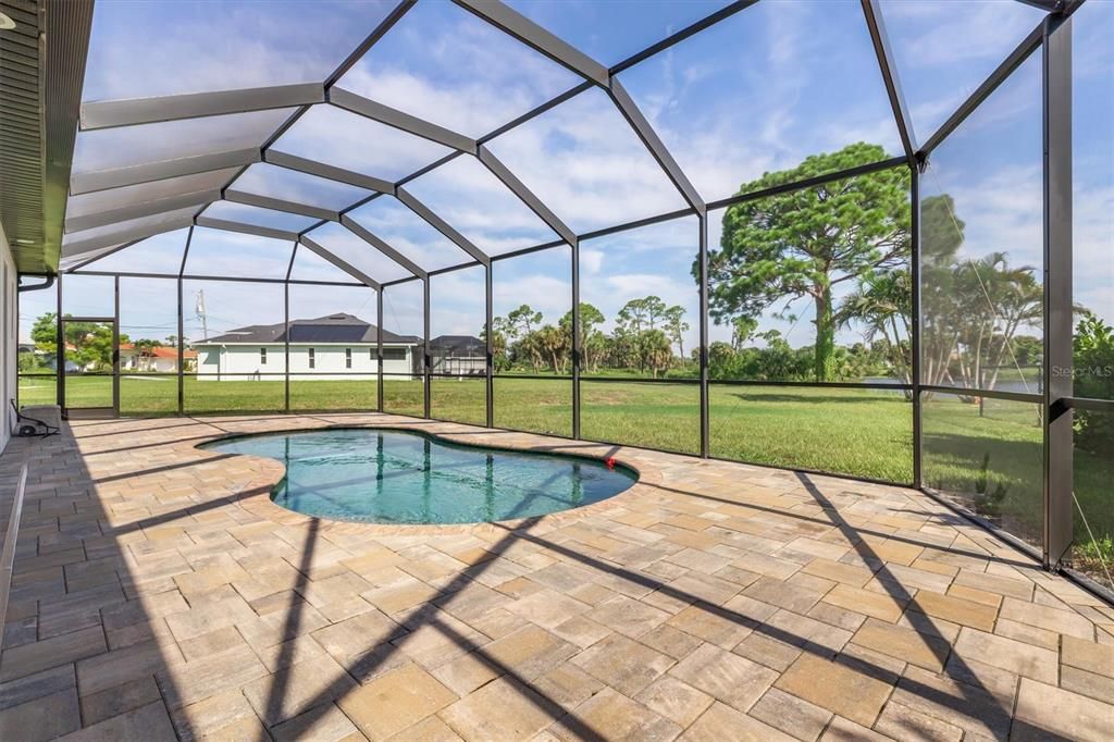 Active With Contract: $575,000 (3 beds, 2 baths, 1908 Square Feet)