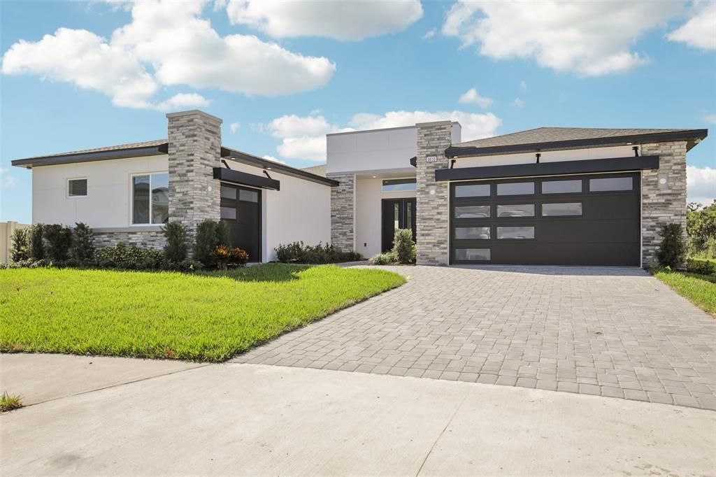 Active With Contract: $874,990 (3 beds, 3 baths, 3174 Square Feet)