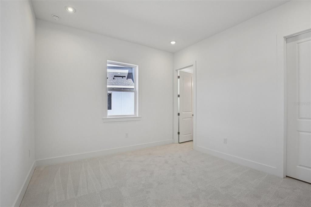 Active With Contract: $874,990 (3 beds, 3 baths, 3174 Square Feet)