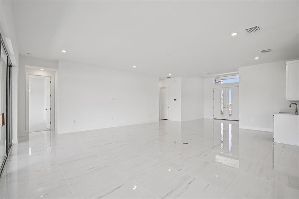 Active With Contract: $874,990 (3 beds, 3 baths, 3174 Square Feet)