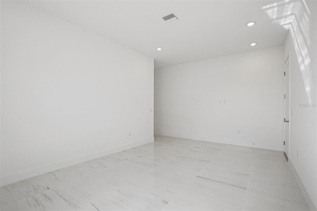 Active With Contract: $874,990 (3 beds, 3 baths, 3174 Square Feet)