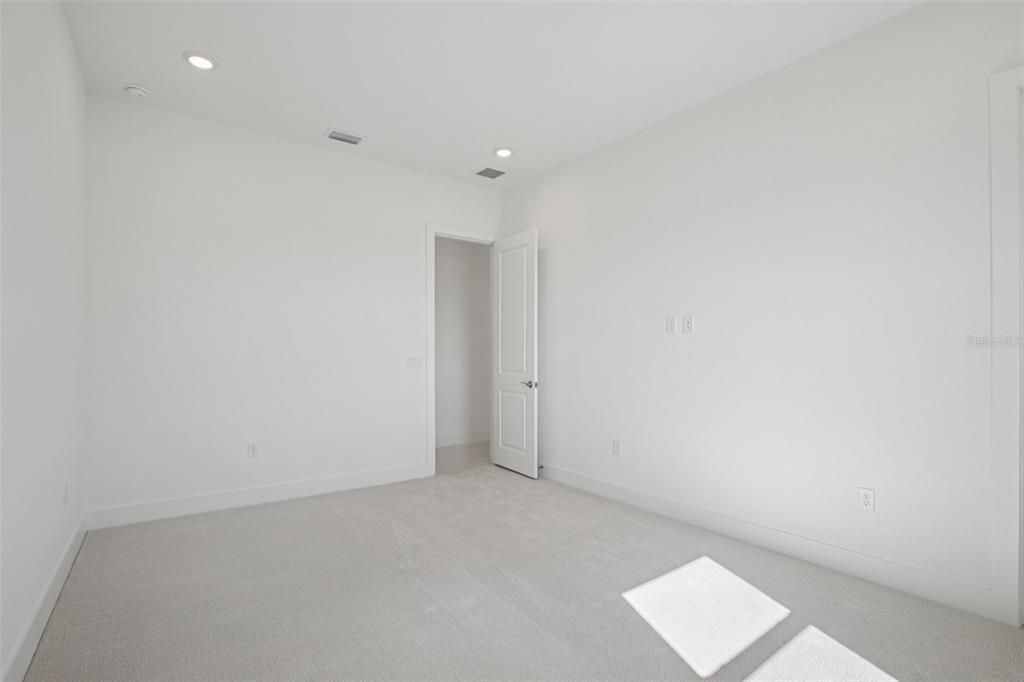 Active With Contract: $874,990 (3 beds, 3 baths, 3174 Square Feet)