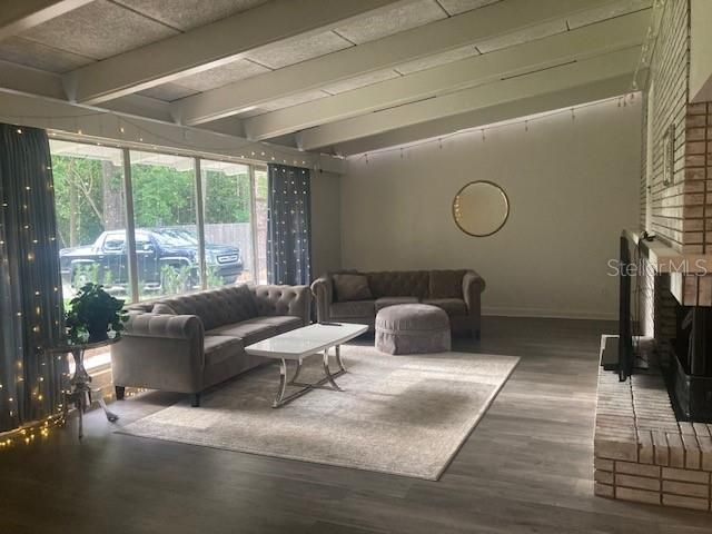 Active With Contract: $539,000 (3 beds, 2 baths, 2242 Square Feet)