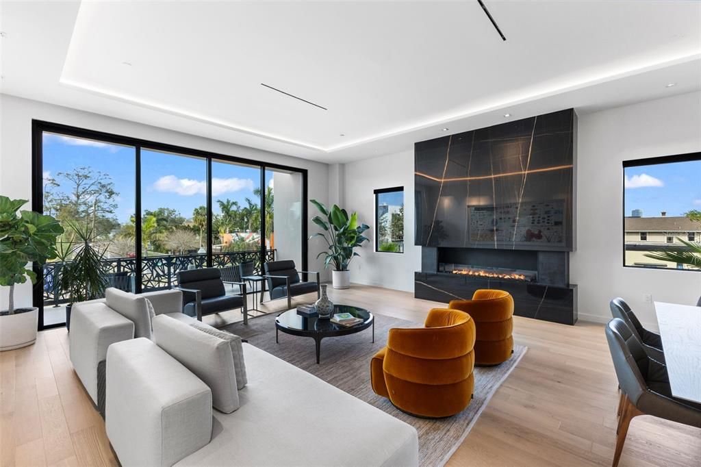 For Sale: $2,950,000 (3 beds, 3 baths, 4800 Square Feet)