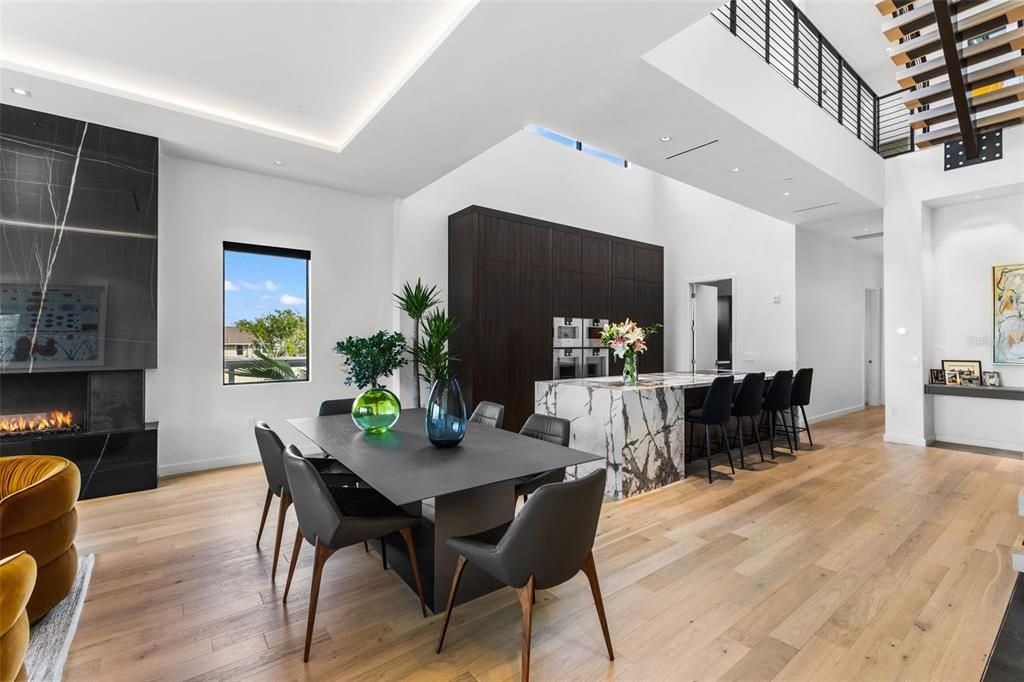 For Sale: $2,950,000 (3 beds, 3 baths, 4800 Square Feet)