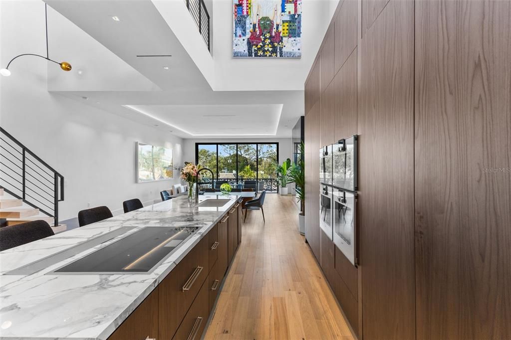 For Sale: $2,950,000 (3 beds, 3 baths, 4800 Square Feet)