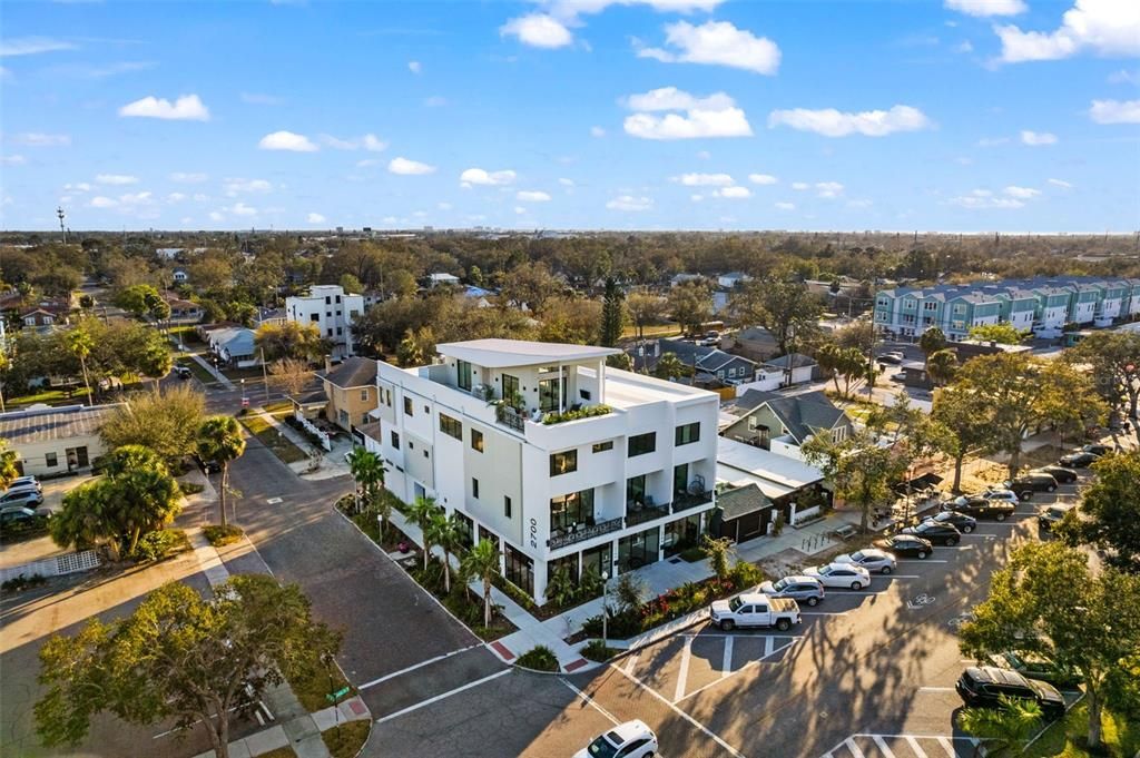 For Sale: $2,950,000 (3 beds, 3 baths, 4800 Square Feet)
