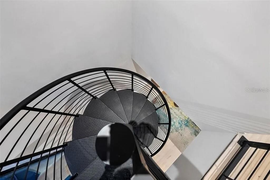 For Sale: $2,950,000 (3 beds, 3 baths, 4800 Square Feet)