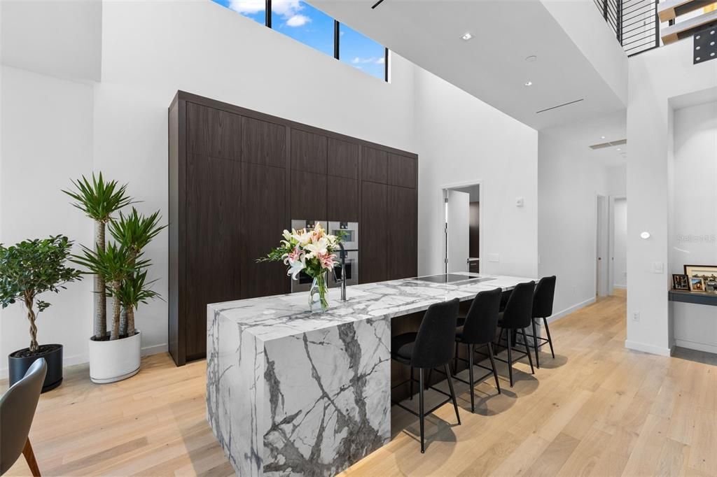 For Sale: $2,950,000 (3 beds, 3 baths, 4800 Square Feet)