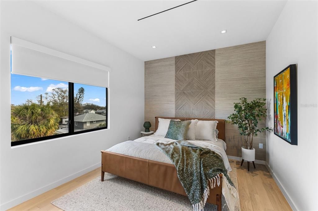 For Sale: $2,950,000 (3 beds, 3 baths, 4800 Square Feet)