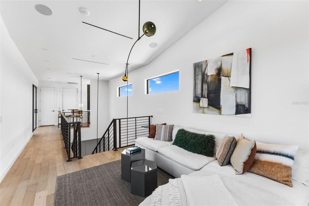 For Sale: $2,950,000 (3 beds, 3 baths, 4800 Square Feet)