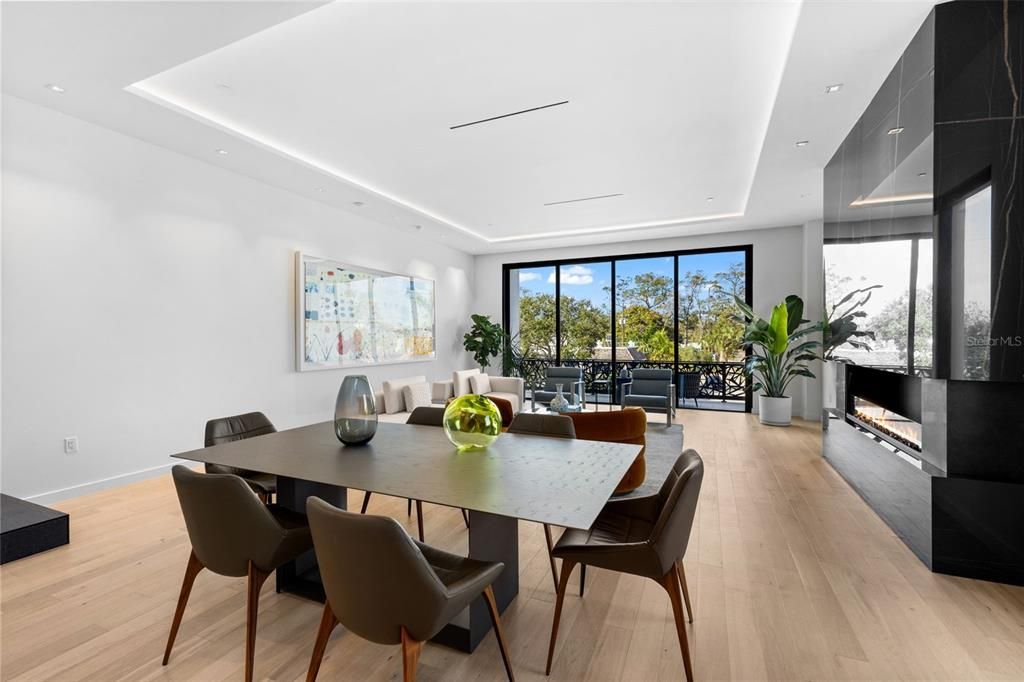 For Sale: $2,950,000 (3 beds, 3 baths, 4800 Square Feet)