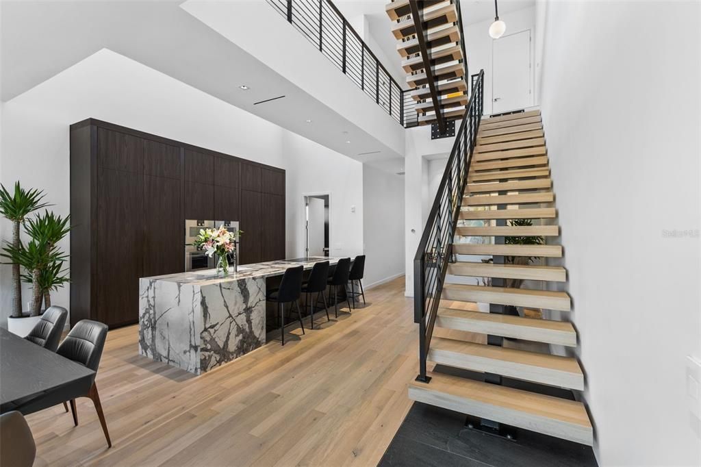 For Sale: $2,950,000 (3 beds, 3 baths, 4800 Square Feet)