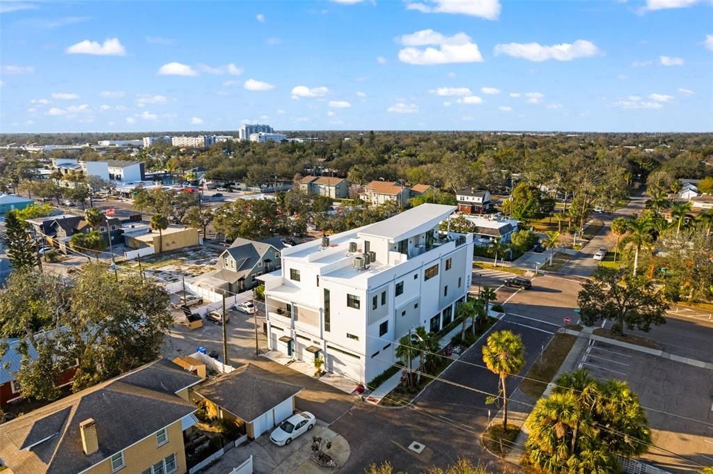 For Sale: $2,950,000 (3 beds, 3 baths, 4800 Square Feet)