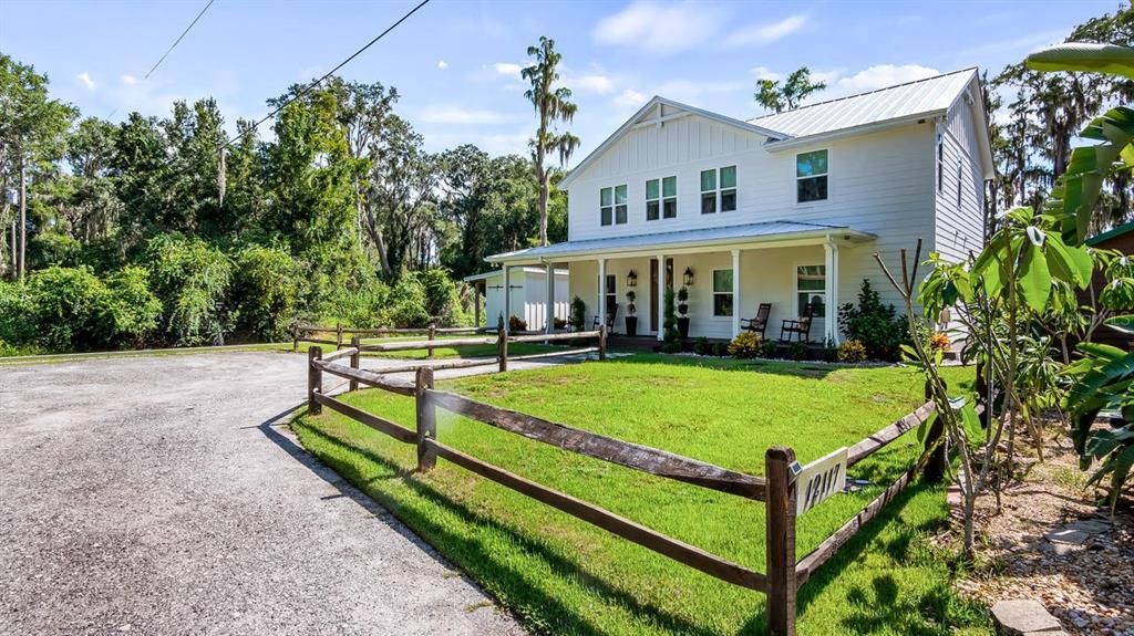 For Sale: $1,449,000 (4 beds, 4 baths, 3220 Square Feet)