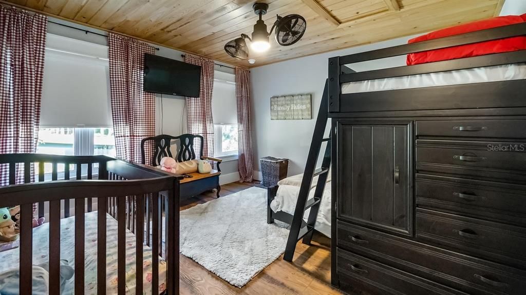 For Sale: $1,449,000 (4 beds, 4 baths, 3220 Square Feet)