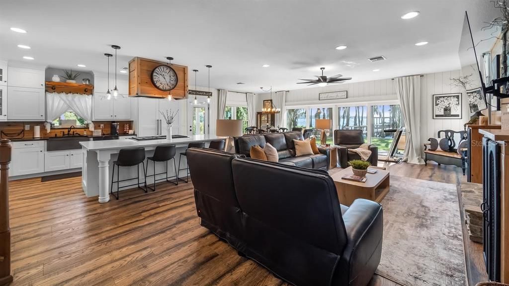 For Sale: $1,449,000 (4 beds, 4 baths, 3220 Square Feet)